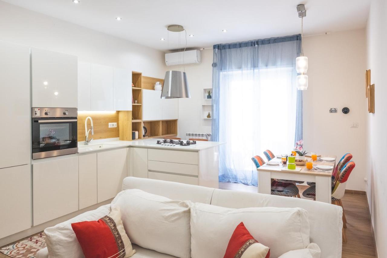 Lejlighed Cozy Flat With Terrace At Trastevere Train Station Rom
