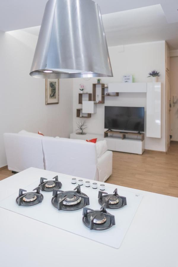 Lejlighed Cozy Flat With Terrace At Trastevere Train Station