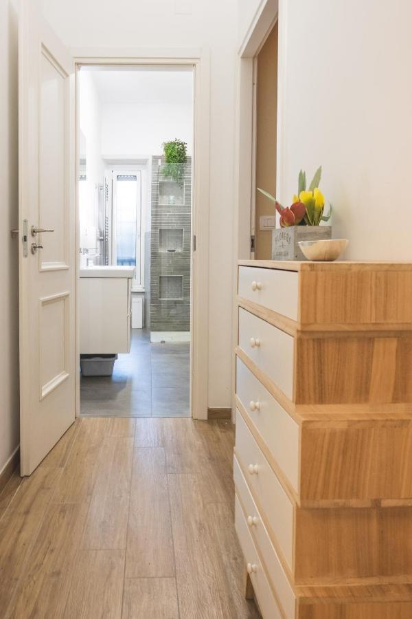 Cozy Flat With Terrace At Trastevere Train Station Lejlighed